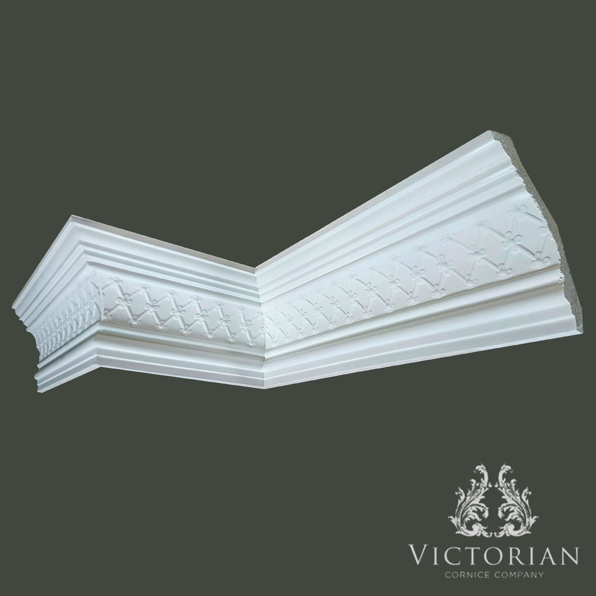 C155 Rocco lattice plaster cornice featuring an ornate interwoven pattern and decorative period styling, handcrafted in plaster.