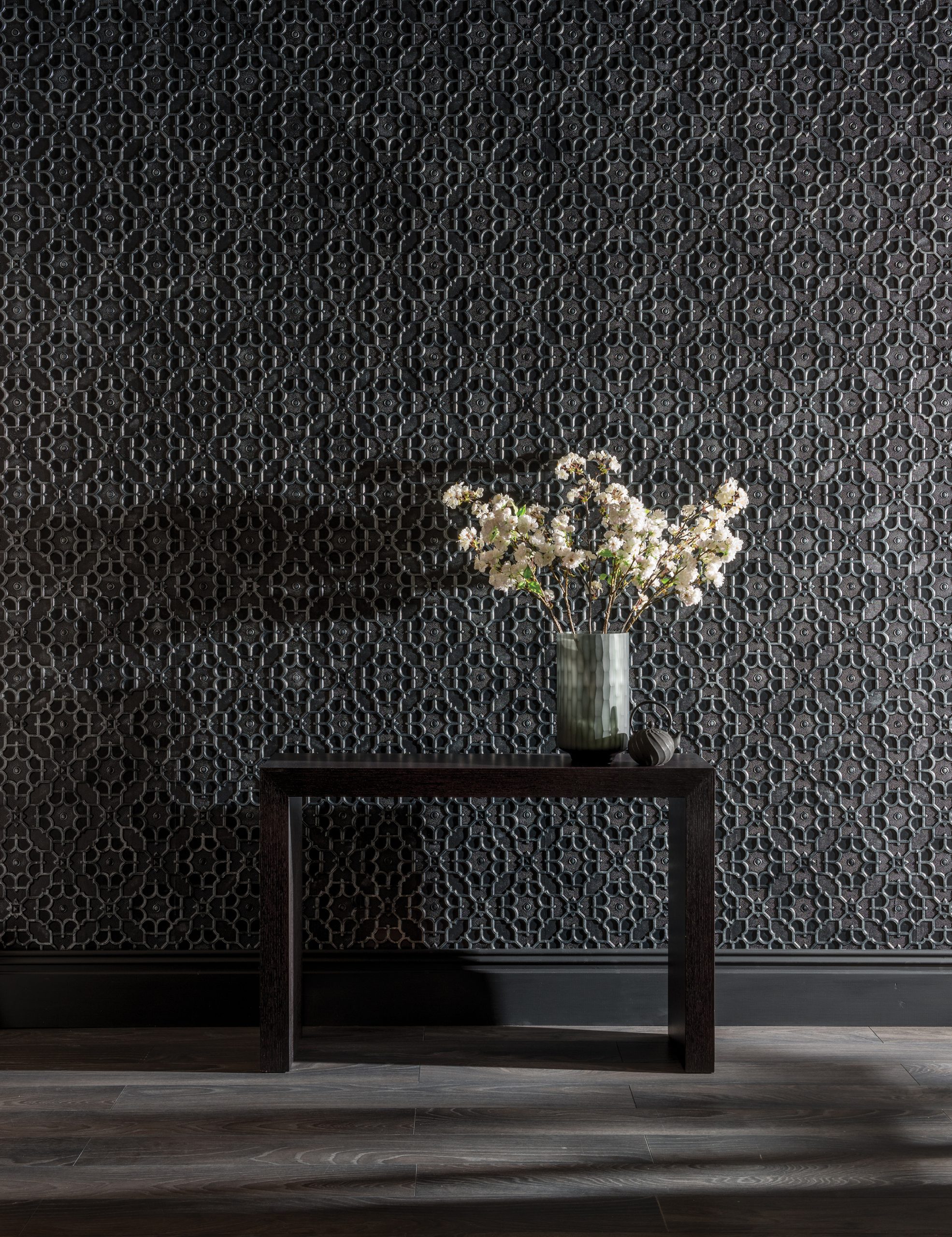 Lincrusta Elizabeth embossed wallcovering with geometric pattern in dark metallic finish